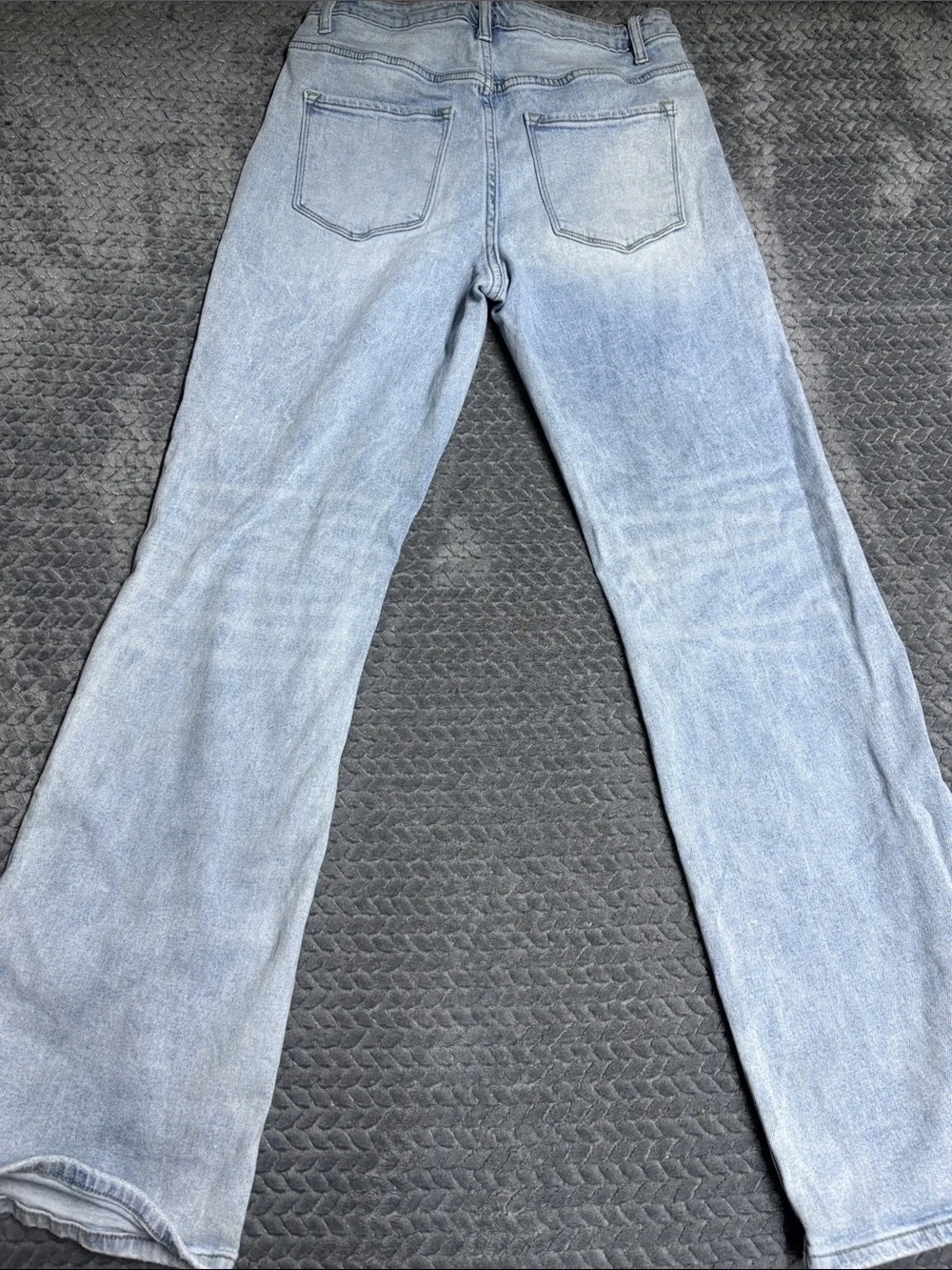 Vervet Light Blue Distressed Knee Jeans for Women